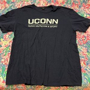 UConn navy t shirt size xl